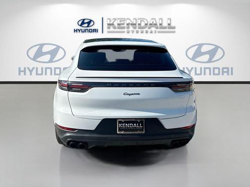 White 2023 Porsche Cayenne Platinum Edition