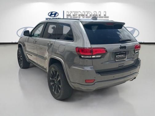 Sting-Gray Clearcoat 2021 Jeep Grand Cherokee Laredo