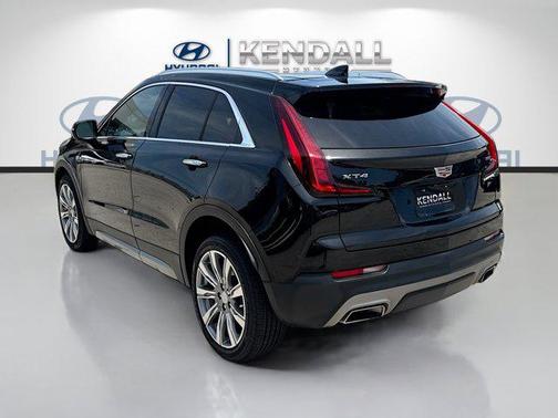 Stellar Black Metallic 2023 Cadillac XT4 Premium Luxury