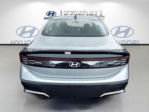 Aero Silver 2026 Hyundai SONATA SE