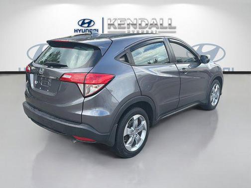 Modern Steel Metallic 2022 Honda HR-V LX