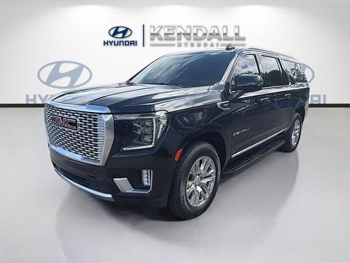 Midnight Blue Metallic 2022 GMC Yukon XL Denali