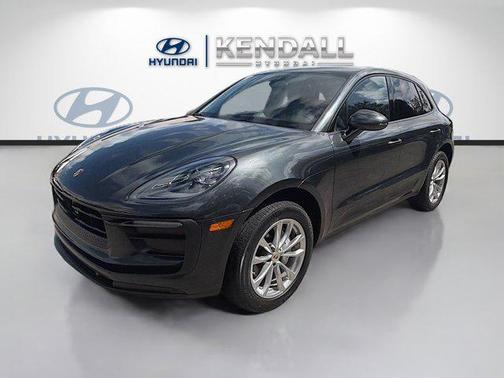 Volcano Grey Metallic 2023 Porsche Macan Macan