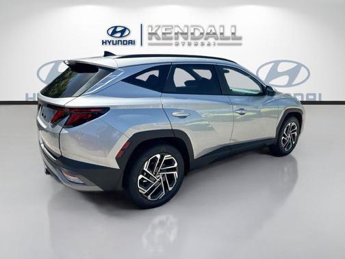 Shimmering Silver 2026 Hyundai TUCSON SEL Plus