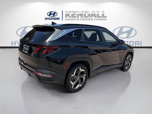 Black Pearl 2024 Hyundai TUCSON SEL