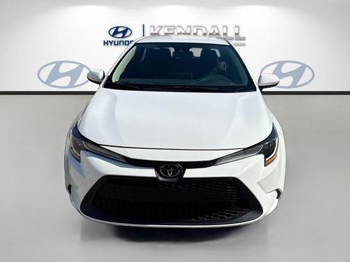 White 2022 Toyota Corolla LE