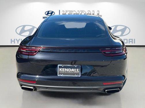 Jet Black Metallic 2020 Porsche Panamera 4