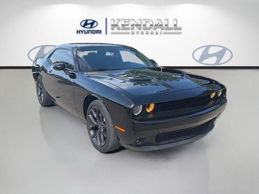 Pitch Black Clearcoat 2021 Dodge Challenger SXT