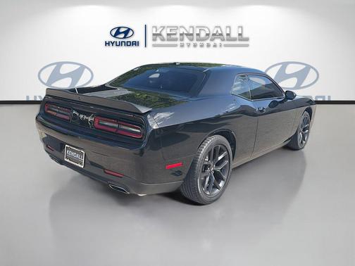 Pitch Black Clearcoat 2021 Dodge Challenger SXT