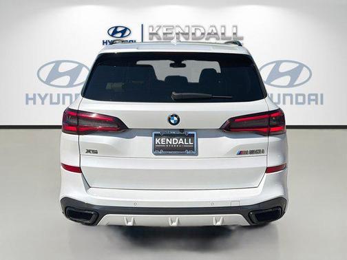 Mineral White Metallic 2022 BMW X5 M50i