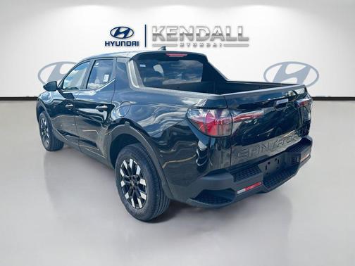 Phantom Black 2027 Hyundai SANTA CRUZ SE