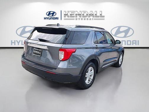 CARBONIZED GRAY METALLIC 2021 Ford Explorer XLT