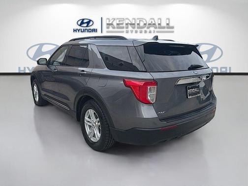 CARBONIZED GRAY METALLIC 2021 Ford Explorer XLT