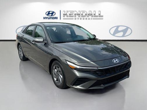 Amazon Gray 2024 Hyundai ELANTRA SEL