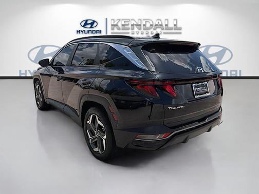 Black Pearl 2024 Hyundai TUCSON SEL