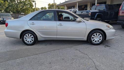 2006 Toyota Camry LE