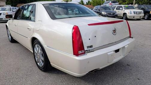 2008 Cadillac DTS Base