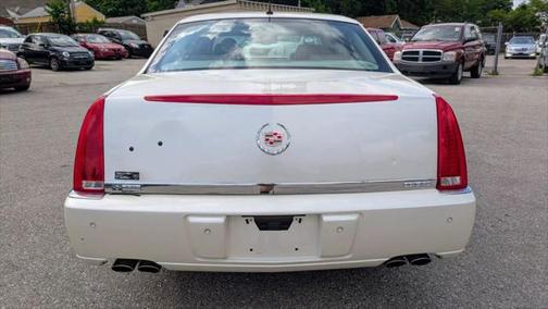 2008 Cadillac DTS Base