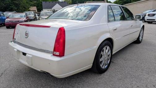 2008 Cadillac DTS Base
