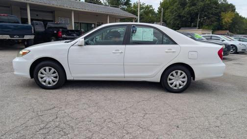 2004 Toyota Camry LE
