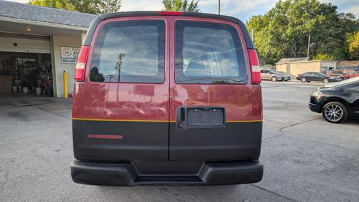 2005 Chevrolet Express 3500 Base