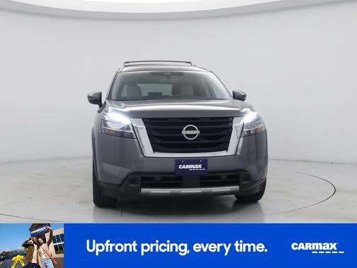 Gray 2023 Nissan Pathfinder SL