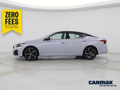 Gray 2023 Nissan Altima SR