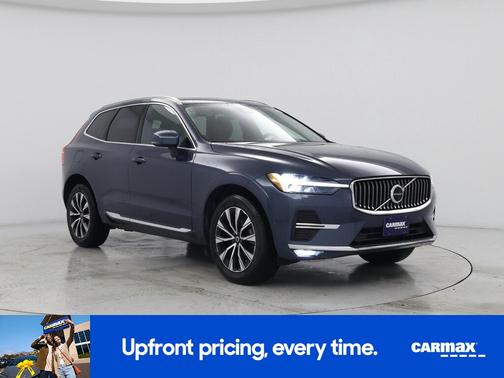 Blue 2023 Volvo XC60 B5 Plus Bright Theme
