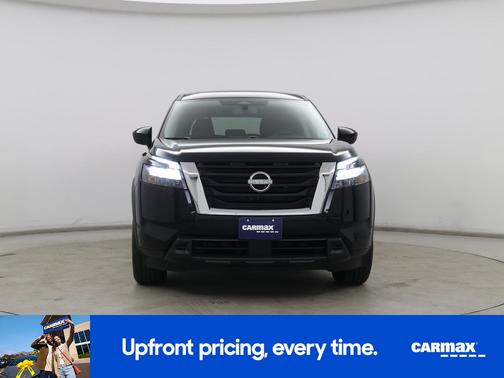 2025 Nissan Pathfinder S