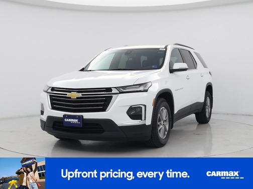 White 2023 Chevrolet Traverse LT Cloth