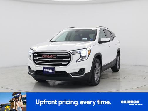White 2023 GMC Terrain SLT