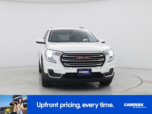 White 2023 GMC Terrain SLT