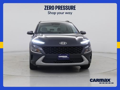 Gray 2022 Hyundai KONA SEL