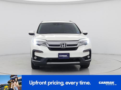White 2019 Honda Pilot Elite