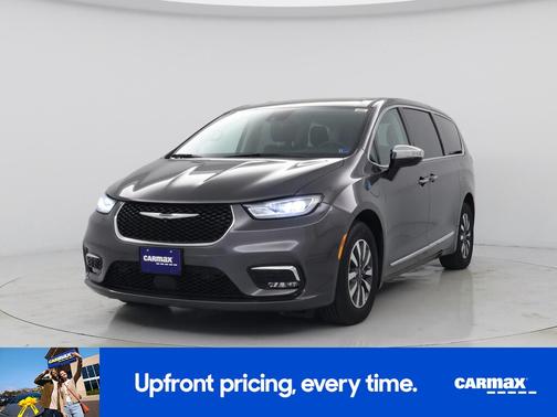 Gray 2023 Chrysler Pacifica Hybrid Limited