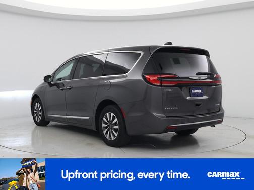 Gray 2023 Chrysler Pacifica Hybrid Limited