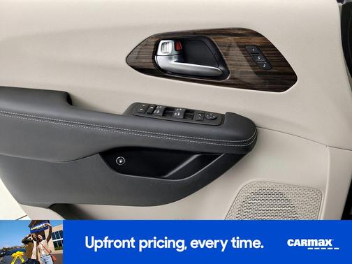 2023 Chrysler Pacifica Hybrid Limited