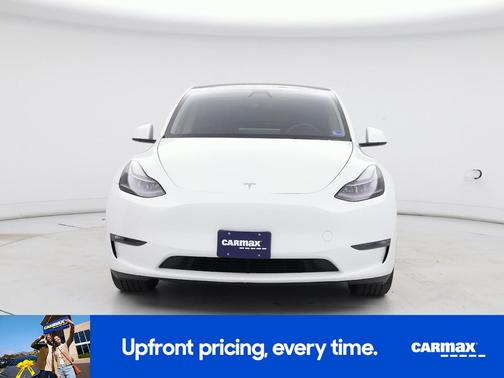 White 2024 Tesla Model Y Long Range