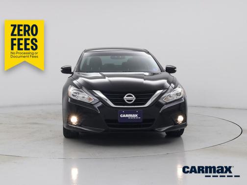 Black 2018 Nissan Altima SL