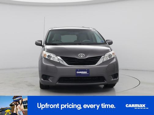 Brown 2014 Toyota Sienna LE