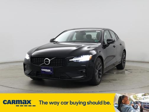 2021 Volvo S60 T5 Momentum