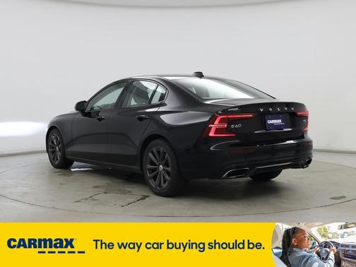 2021 Volvo S60 T5 Momentum