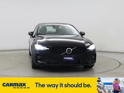 2021 Volvo S60 T5 Momentum