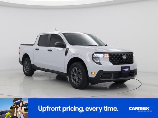 White 2025 Ford Maverick XLT