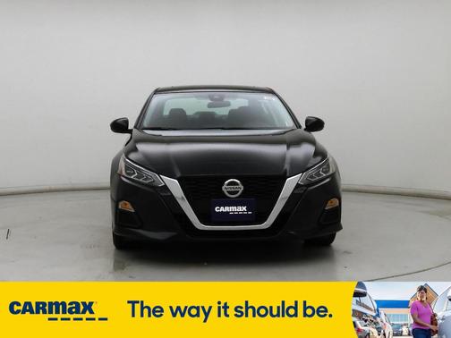 2022 Nissan Altima SV