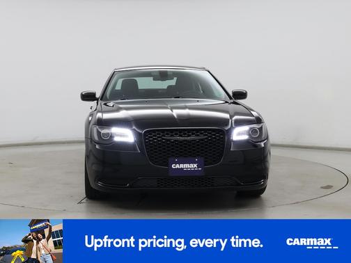 2021 Chrysler 300 Touring