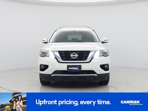 2020 Nissan Pathfinder SV