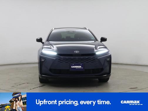 2025 Toyota Crown Signia XLE