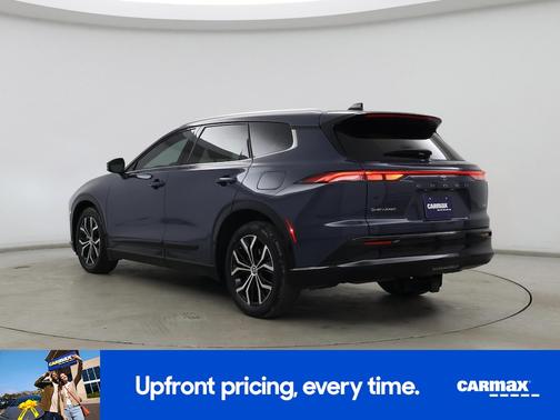 2025 Toyota Crown Signia XLE