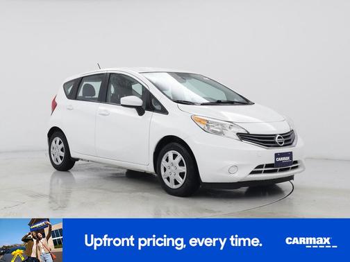 White 2016 Nissan Versa Note SV